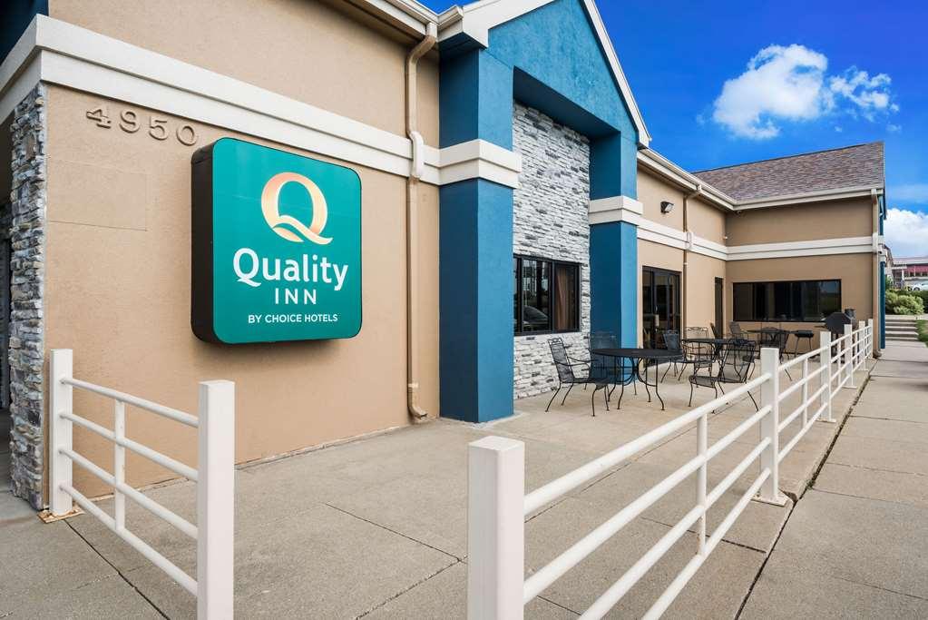 Quality Inn Des Moines Exterior photo